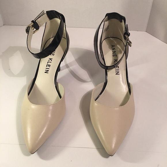 ak anne klein women's fabulist leather dress pump